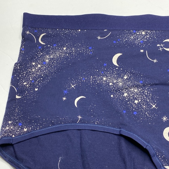 26/28 moon stars cotton full brief panty wide waistband NWT Lane Bryant plus 4x - Picture 2 of 6